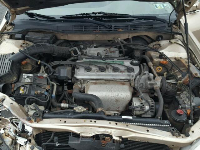 1HGCG669XYA086345 - 2000 HONDA ACCORD SE GOLD photo 7