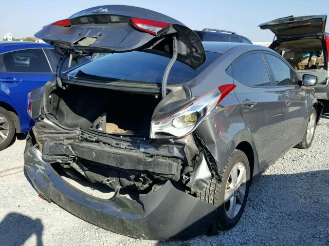 5NPDH4AE2CH147617 - 2012 HYUNDAI ELANTRA GL GRAY photo 4