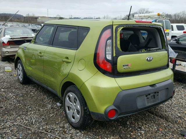 KNDJN2A20F7814389 - 2015 KIA SOUL GREEN photo 3