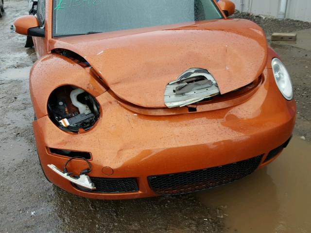 3VWRW3AGXAM021971 - 2010 VOLKSWAGEN NEW BEETLE ORANGE photo 9