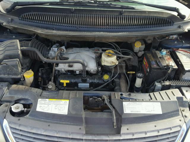 2C8GP64L41R396375 - 2001 CHRYSLER TOWN & COU BLUE photo 7