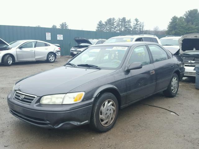 4T1BG22K81U841018 - 2001 TOYOTA CAMRY CE GRAY photo 2