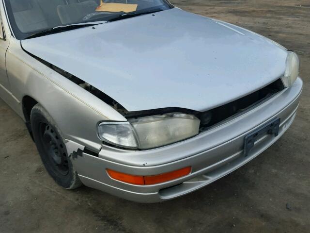 4T1SK12EXRU396201 - 1994 TOYOTA CAMRY LE SILVER photo 9