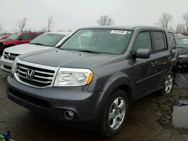 5FNYF4H4XFB003708 - 2015 HONDA PILOT EX GRAY photo 2