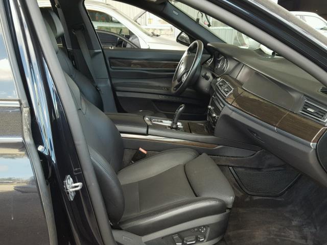 WBAKB8C54ACY63907 - 2010 BMW 750 LI Czarny zdjęcie 5
