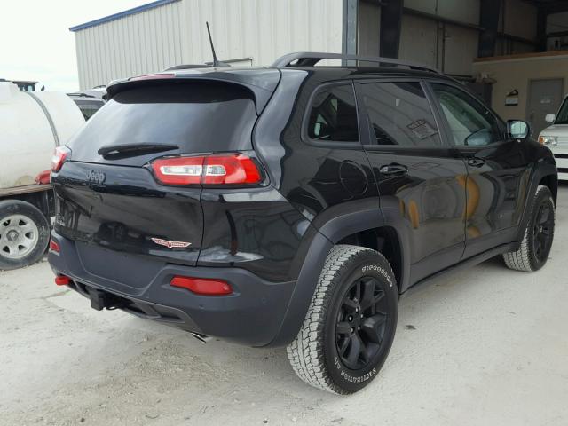 1C4PJMBS8HW658711 - 2017 JEEP CHEROKEE T BLACK photo 4