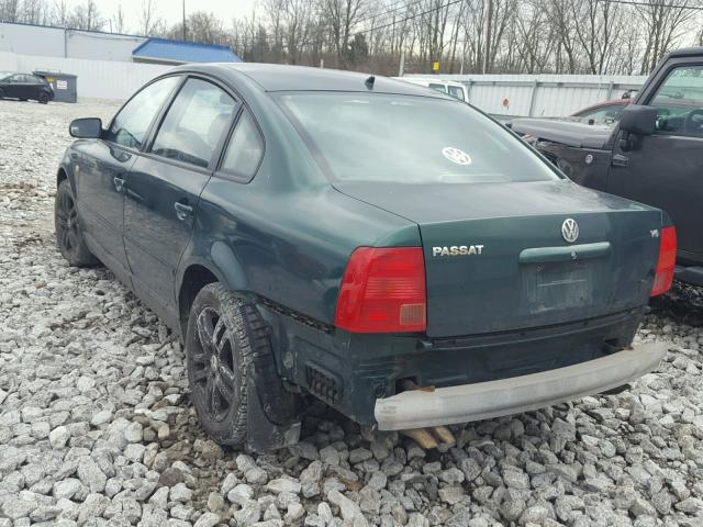 WVWPD63BXXE466857 - 1999 VOLKSWAGEN PASSAT GLX GREEN photo 3