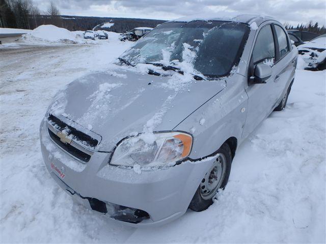 KL1TD55697B162064 - 2007 CHEVROLET AVEO BASE SILVER photo 2