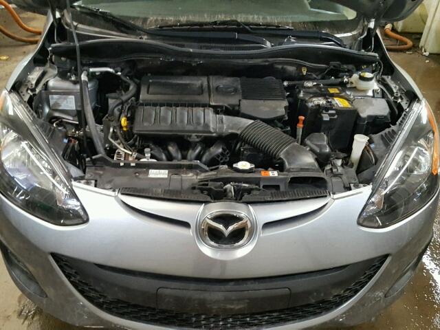 JM1DE1KY1E0187977 - 2014 MAZDA MAZDA2 SPO GRAY photo 7