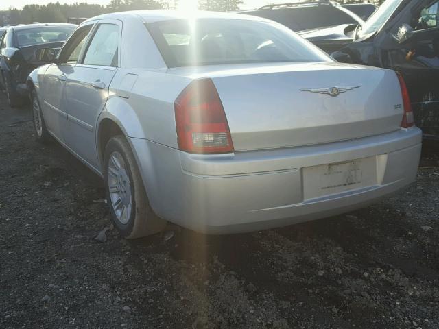 2C3KA43R37H806643 - 2007 CHRYSLER 300 SILVER photo 3