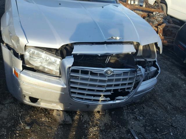 2C3KA43R37H806643 - 2007 CHRYSLER 300 SILVER photo 9