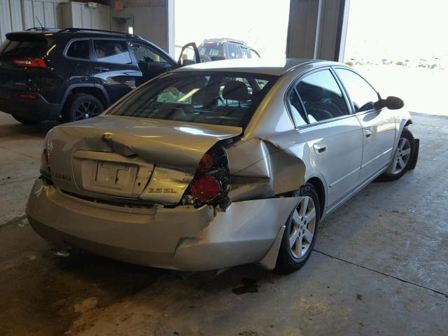 1N4AL11D13C162411 - 2003 NISSAN ALTIMA BAS SILVER photo 4