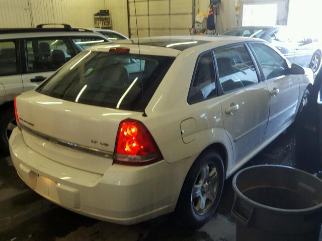 1G1ZU64854F144900 - 2004 CHEVROLET MALIBU MAX WHITE photo 4