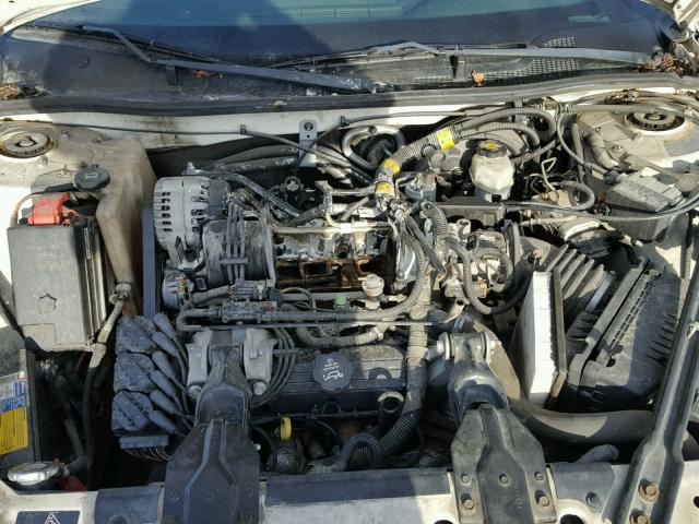 1G2WP52K22F287802 - 2002 PONTIAC GRAND PRIX WHITE photo 9