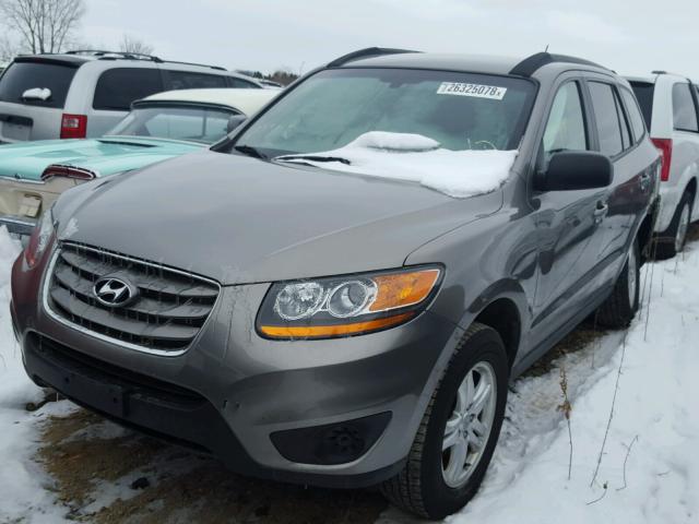 5XYZGDAG0BG020204 - 2011 HYUNDAI SANTA FE G GRAY photo 2