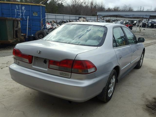 1HGCG56772A165472 - 2002 HONDA ACCORD SE SILVER photo 4