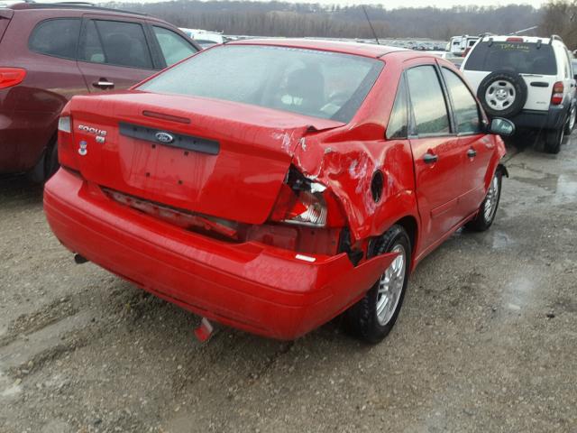 1FAFP34N97W250721 - 2007 FORD FOCUS ZX4 RED photo 4