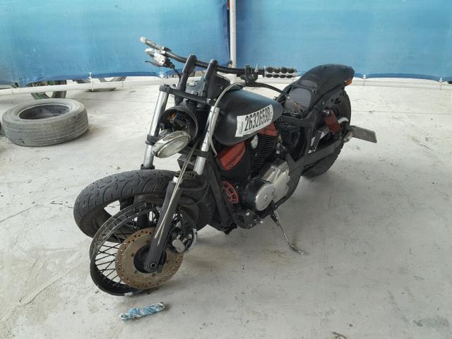 JH2RC44585M802637 - 2005 HONDA VT750 DC BLACK photo 2