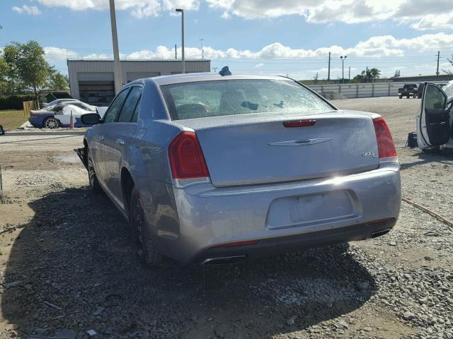 2C3CCAEG1GH282403 - 2016 CHRYSLER 300C SILVER photo 3