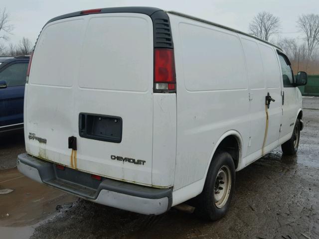 1GCGG25R821155664 - 2002 CHEVROLET EXPRESS G2 WHITE photo 4