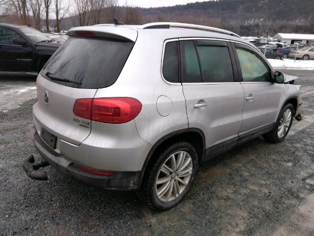 WVGBV3AX8EW537996 - 2014 VOLKSWAGEN TIGUAN S GRAY photo 4