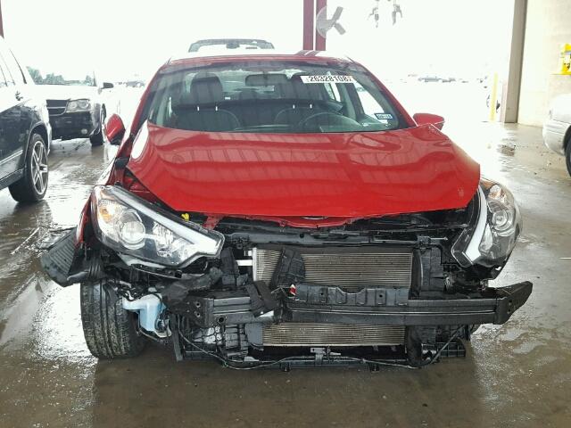 KNAFX4A68G5608178 - 2016 KIA FORTE LX RED photo 9