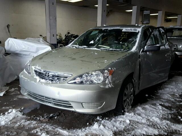 4T1BE32K46U735832 - 2006 TOYOTA CAMRY LE GRAY photo 2