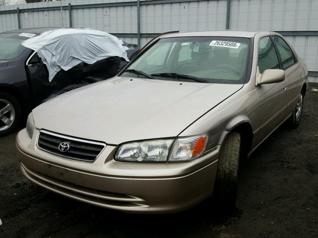 4T1BG22K91U777913 - 2001 TOYOTA CAMRY CE TAN photo 2