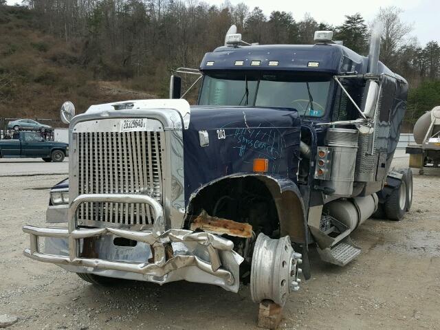 1FUJAPCG33DK69067 - 2003 FREIGHTLINER CONVENTION BLUE photo 2