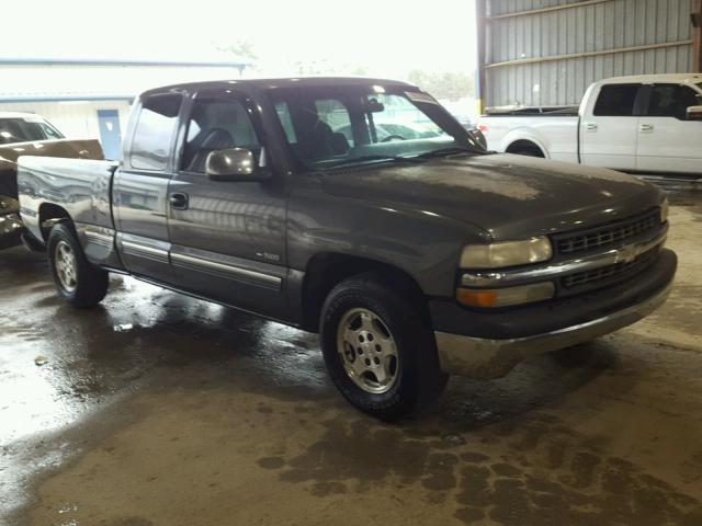 2GCEC19VX11162774 - 2001 CHEVROLET SILVERADO GRAY photo 1