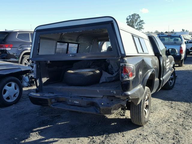 1GTCS14WX28200139 - 2002 GMC SONOMA BLACK photo 4