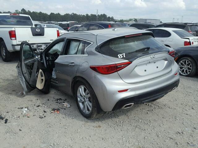 SJKCH5CP0HA020019 - 2017 INFINITI QX30 BASE SILVER photo 3