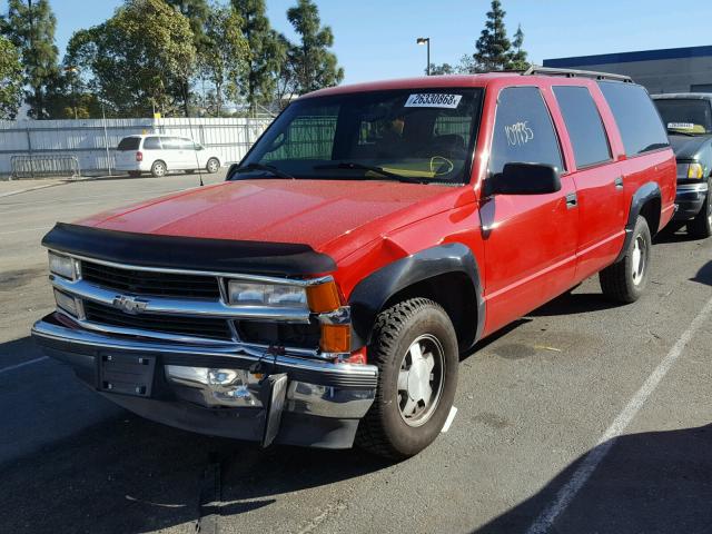 3GNEC16R3XG255540 - 1999 CHEVROLET SUBURBAN C RED photo 2