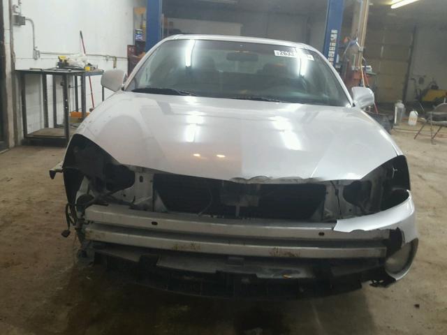 2G2WP522141153731 - 2004 PONTIAC GRAND PRIX SILVER photo 9