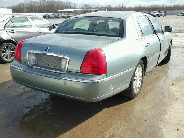 1LNHM81W24Y686733 - 2004 LINCOLN TOWN CAR E TEAL photo 4