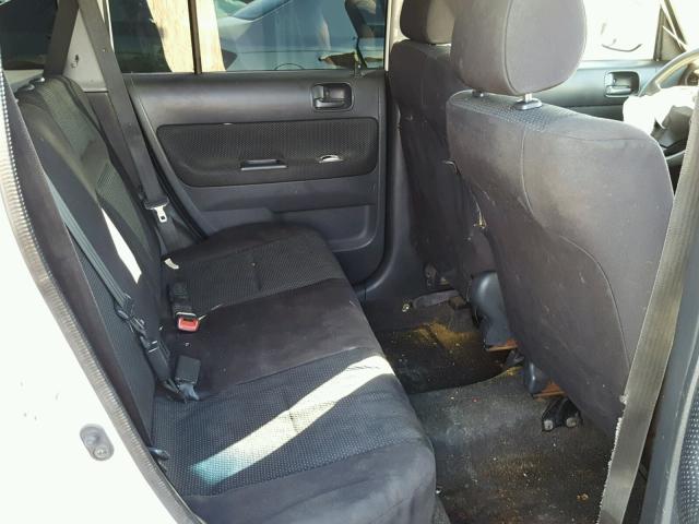 JTLKT324840132256 - 2004 TOYOTA SCION XB თეთრი ფოტო 6