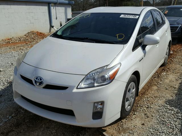 JTDKN3DU2B0305835 - 2011 TOYOTA PRIUS WHITE photo 2