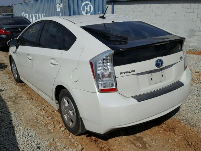 JTDKN3DU2B0305835 - 2011 TOYOTA PRIUS WHITE photo 3