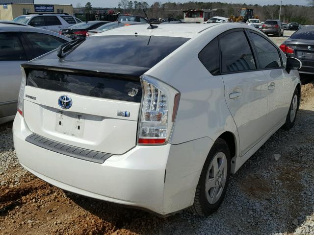 JTDKN3DU2B0305835 - 2011 TOYOTA PRIUS WHITE photo 4