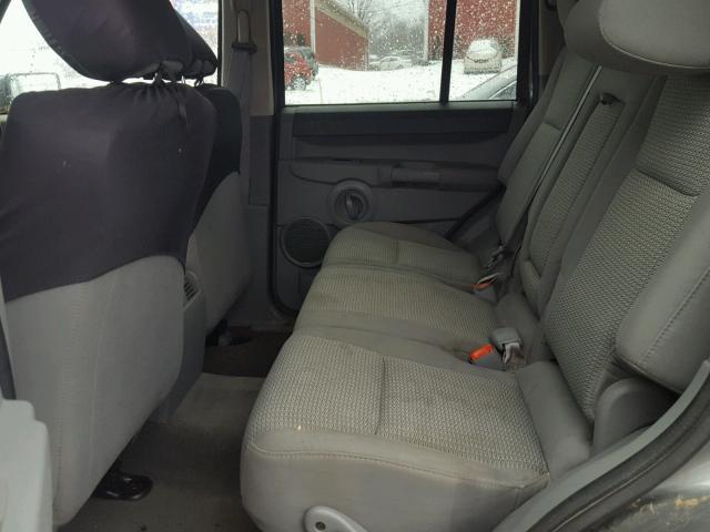 1J8HG48K37C650051 - 2007 JEEP COMMANDER GRAY photo 6