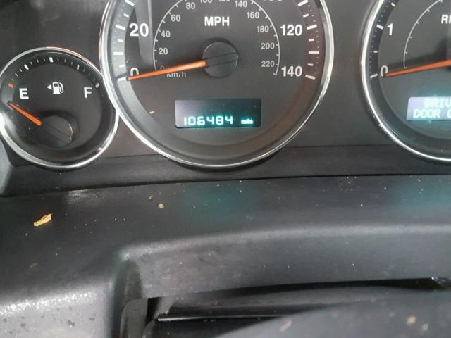 1J8HG48K37C650051 - 2007 JEEP COMMANDER GRAY photo 8