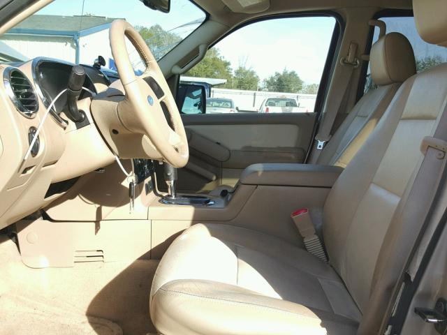 1FMEU63E47UB38904 - 2007 FORD EXPLORER X BEIGE photo 5