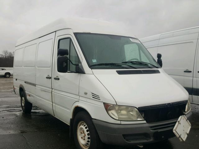 WD2PD744255773991 - 2005 DODGE SPRINTER WHITE photo 1