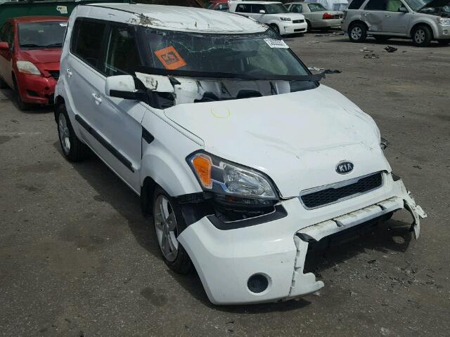 KNDJT2A28B7705324 - 2011 KIA SOUL + WHITE photo 1