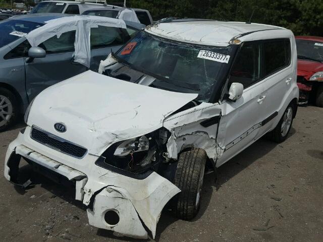 KNDJT2A28B7705324 - 2011 KIA SOUL + WHITE photo 2