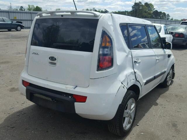 KNDJT2A28B7705324 - 2011 KIA SOUL + WHITE photo 4