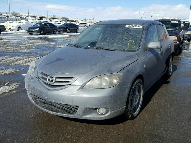 JM1BK143451241042 - 2005 MAZDA 3 HATCHBAC GRAY photo 2