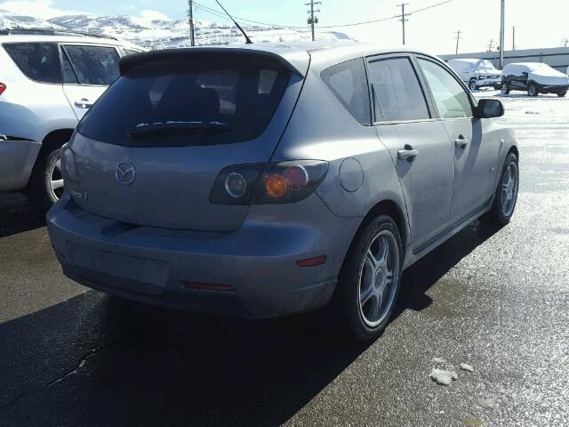 JM1BK143451241042 - 2005 MAZDA 3 HATCHBAC GRAY photo 4