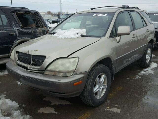 JTJHF10U110190819 - 2001 LEXUS RX 300 BEIGE photo 2