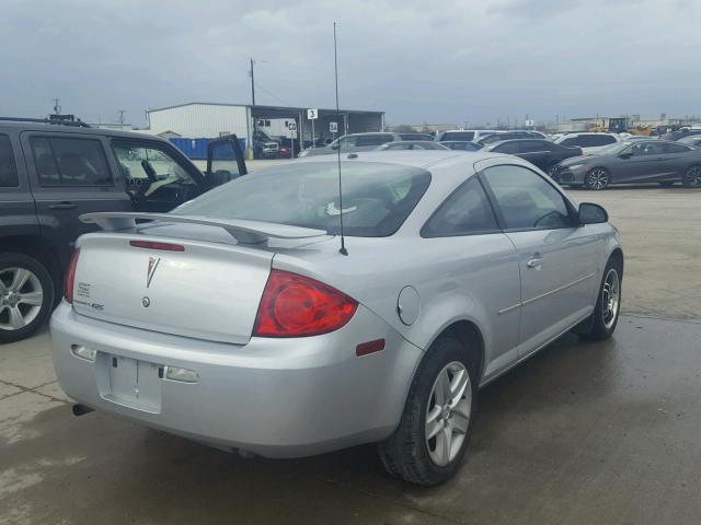 1G2AL15F977287195 - 2007 PONTIAC G5 SILVER photo 4